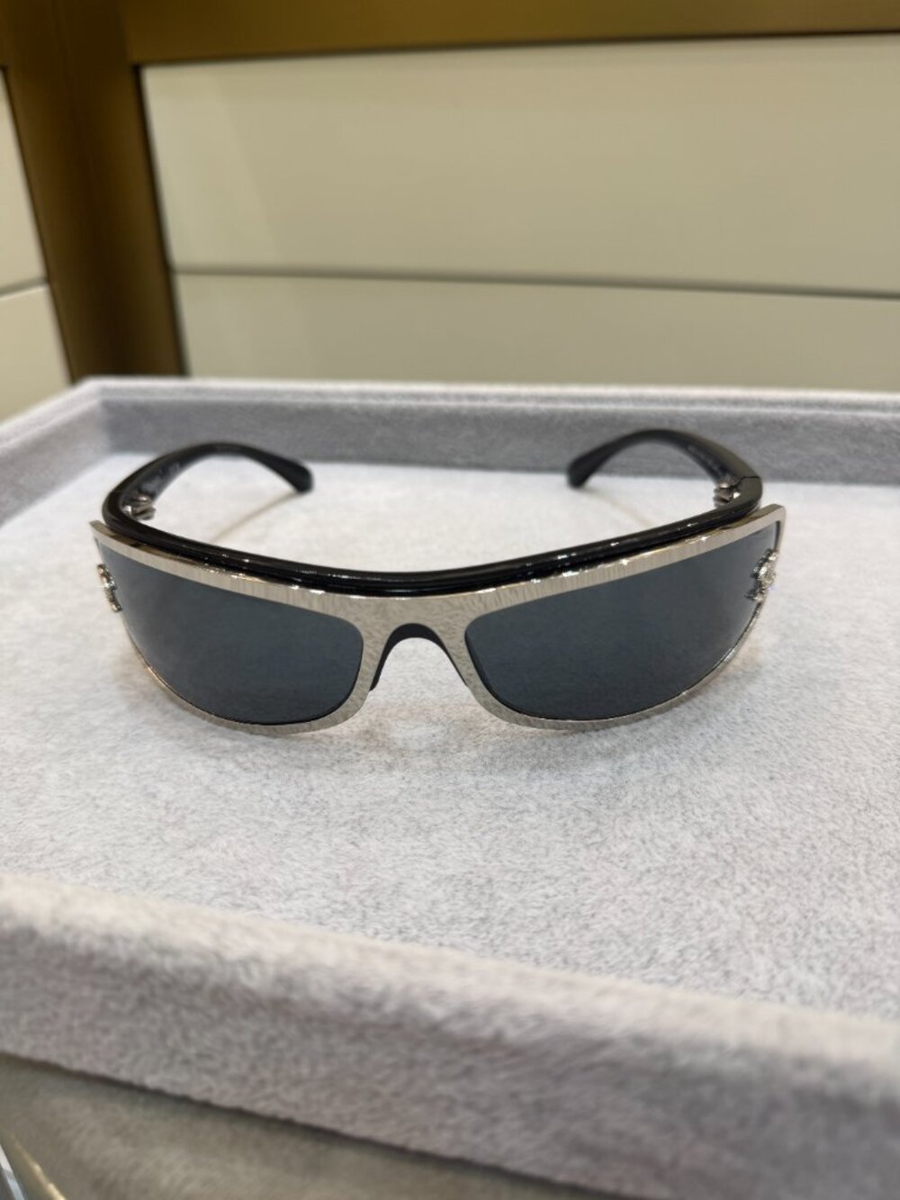 NWT AUTH CHANEL 71557 Silver Shield Sunglasses CC Logo Y2K Wrap Glasses - Picture 2 of 7